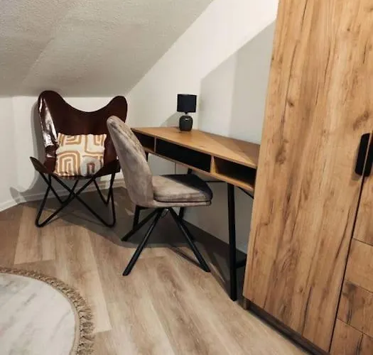 Lejlighed Moderne 2 Raum - Arbeitsplatz - Smarttv - Zentral - Ruhiges Dachgeschoss *