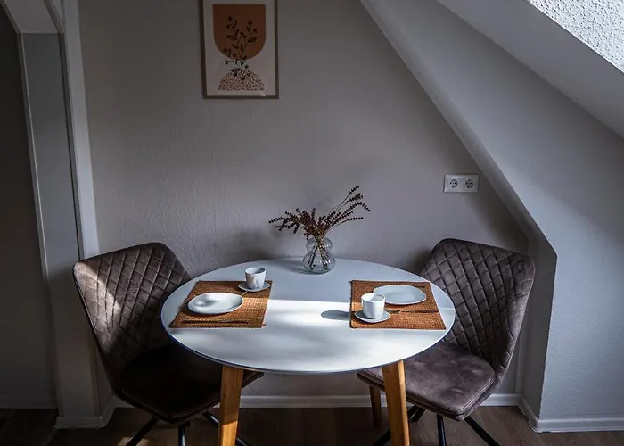 Lejlighed Moderne 2 Raum - Arbeitsplatz - Smarttv - Zentral - Ruhiges Dachgeschoss *